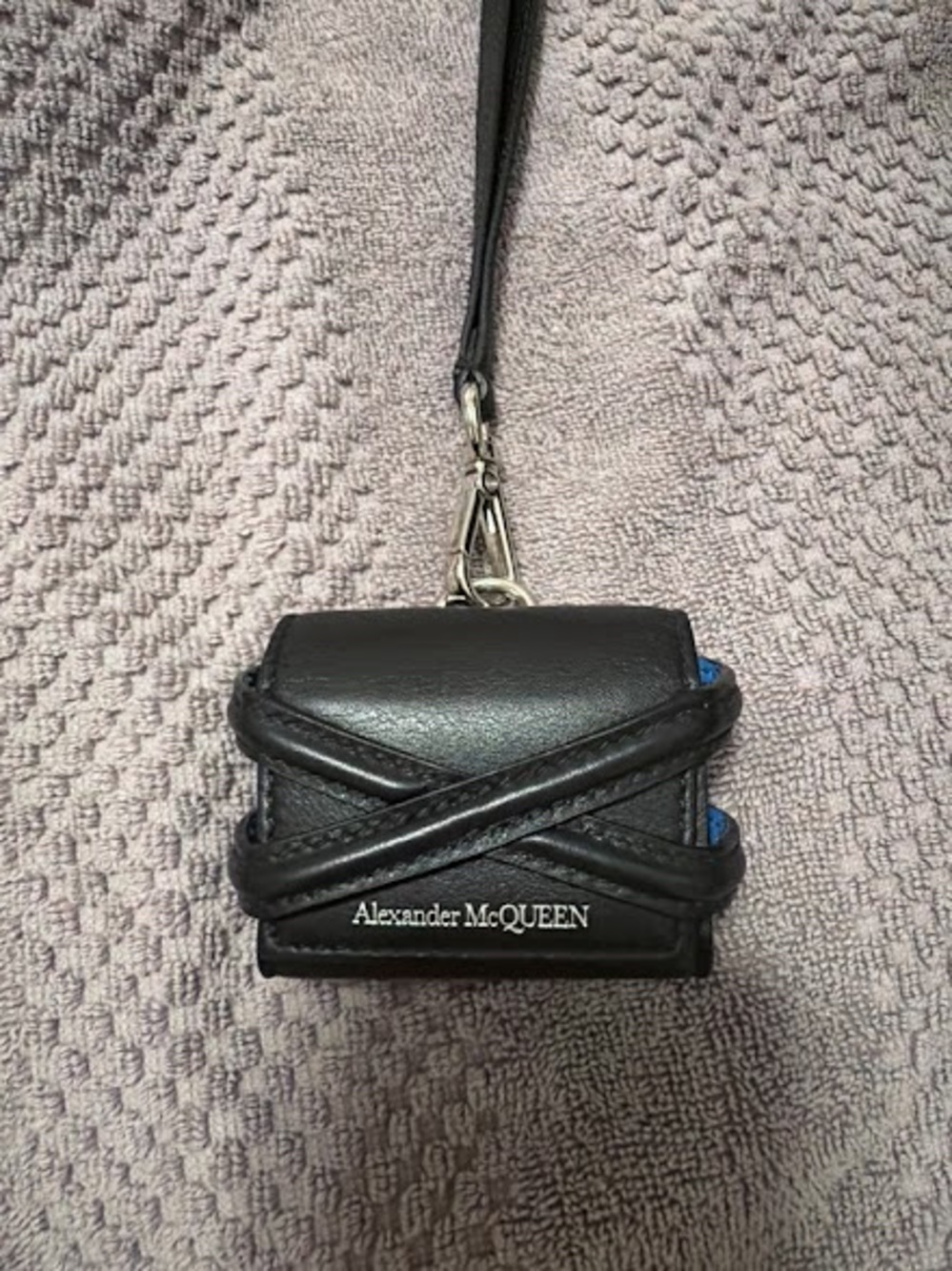 Alexander McQueen Black Leather Mini Cross-Strap Wallet with Blue Edge
